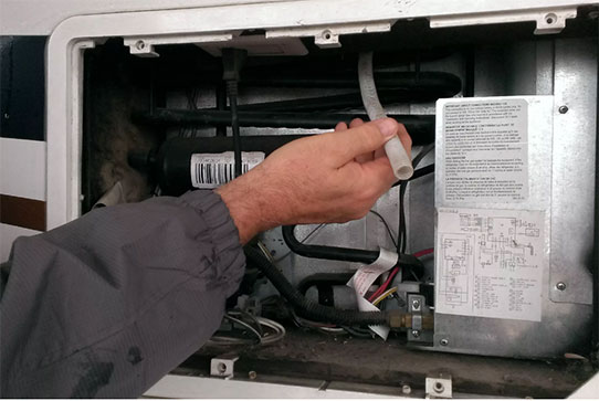 Прочистка слива (дренаж) холодильника в Красмоармейске