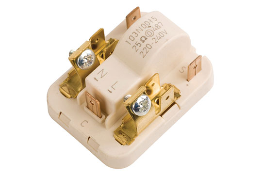 Замена пускозащитного реле холодильника в Красмоармейске